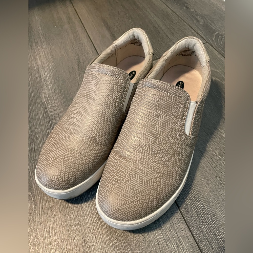 Dr. Scholl’s Madison Taupe Lizard Print Slip On Sneakers Size 7